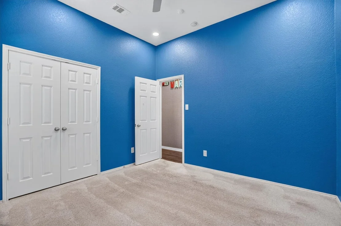 Photo of 817 Peach Lane