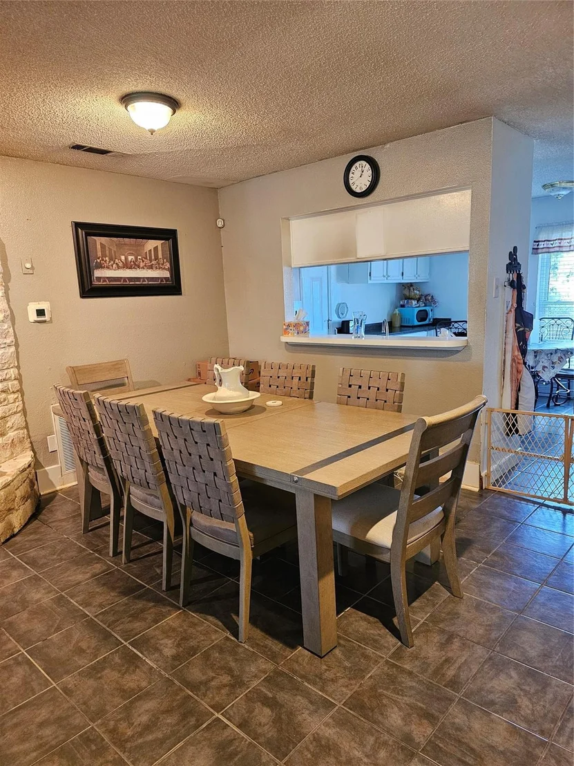 Photo of 5118 Brookview Circle