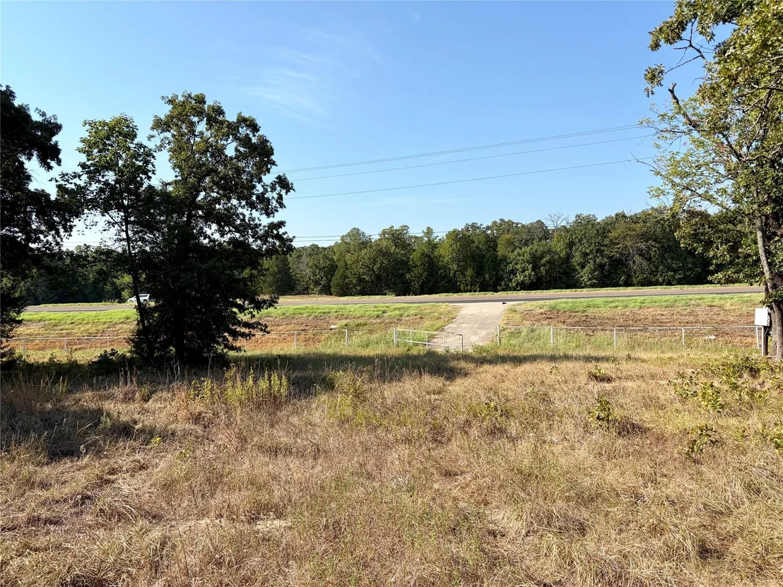 Photo of 10740 N Us-175