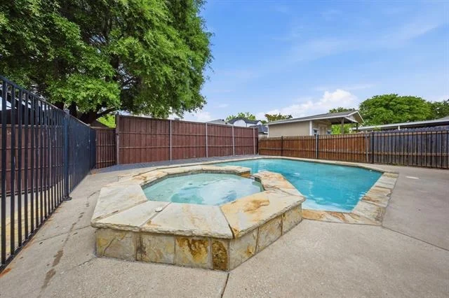 Photo of 2409 Buckeye Drive