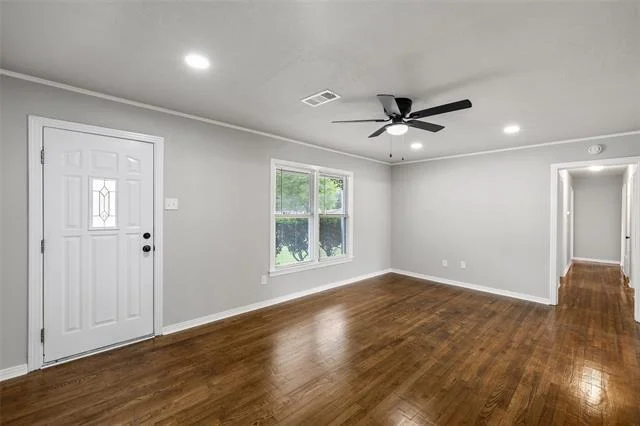 Photo of 3718 Kendall Lane