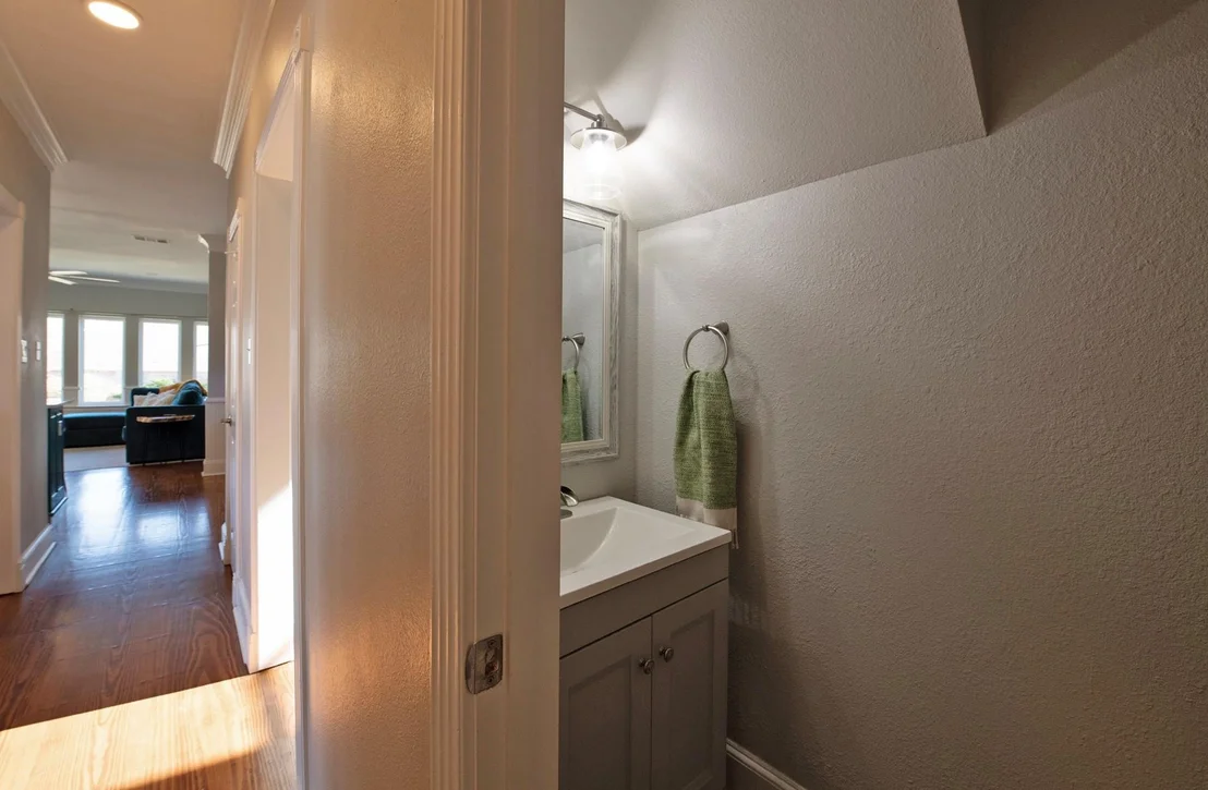 Photo of 405 Chippendale Drive