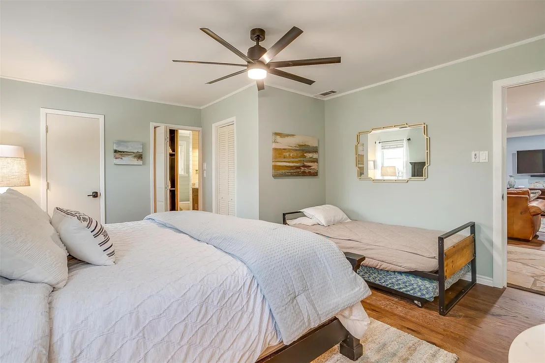 Photo of 520 Deer Trail