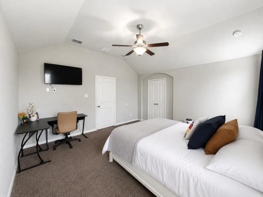 Photo of 347 Chamberlain Drive