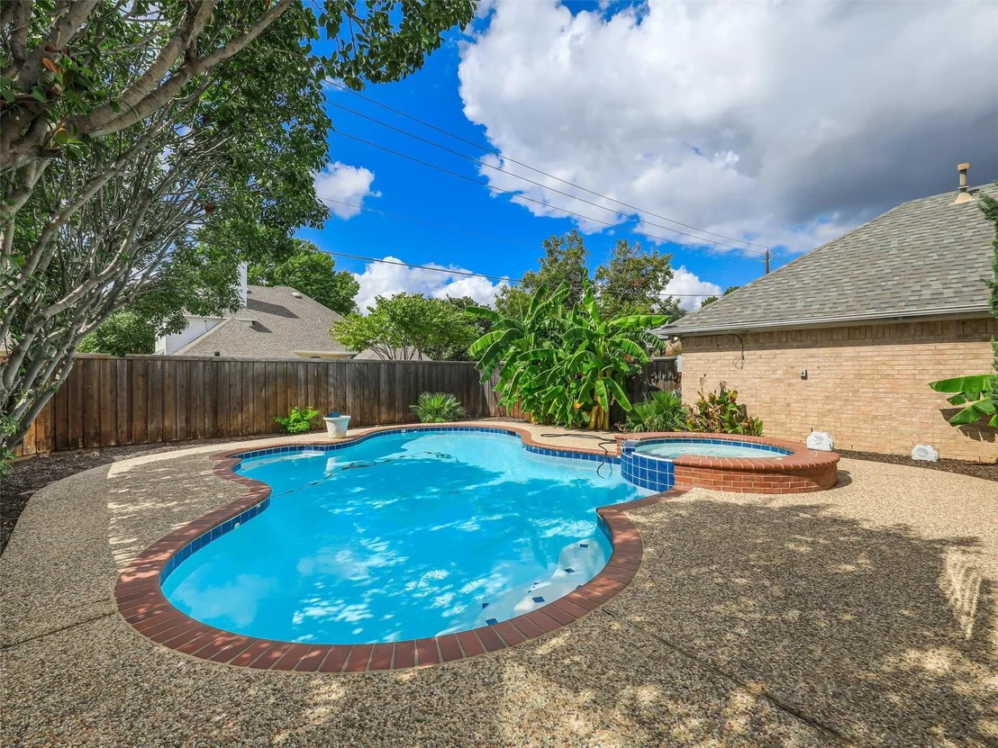 Photo of 18543 Gibbons Drive