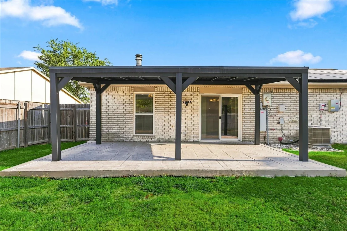 Photo of 5561 Rutledge Drive