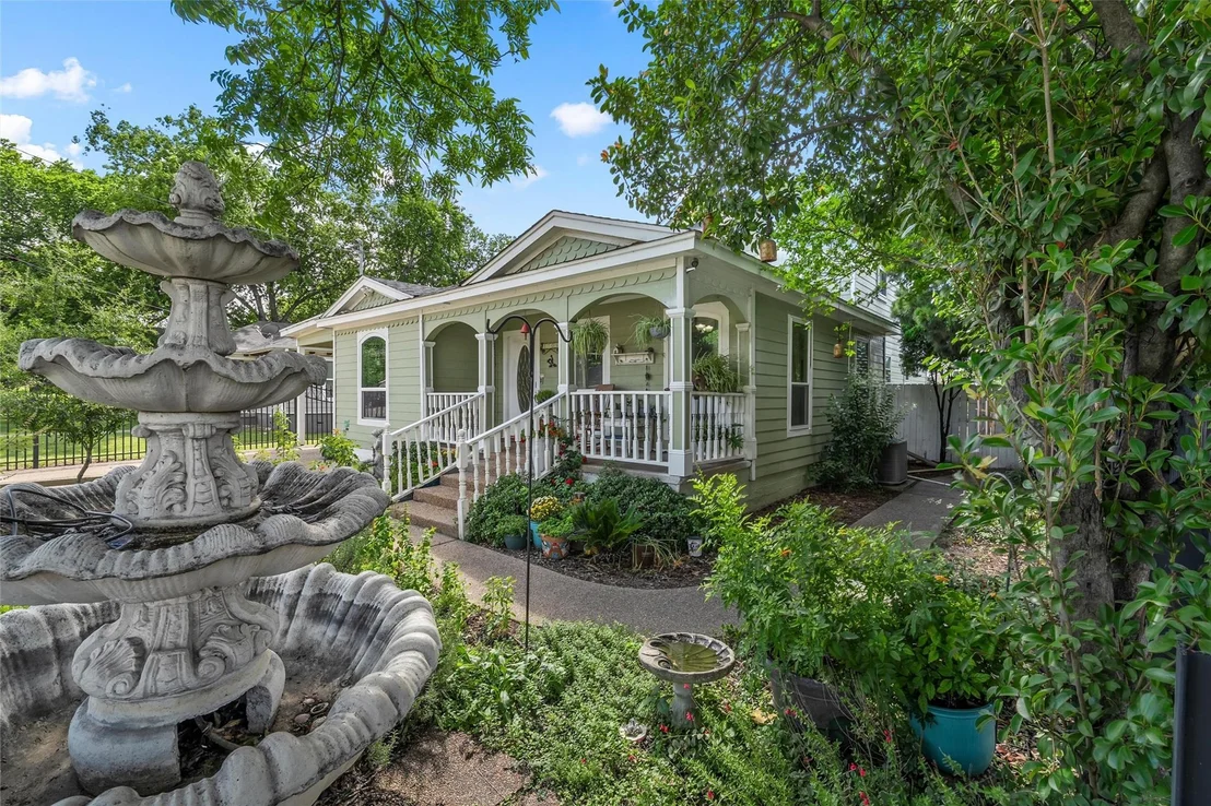 Photo of 1701 Baylor Avenue