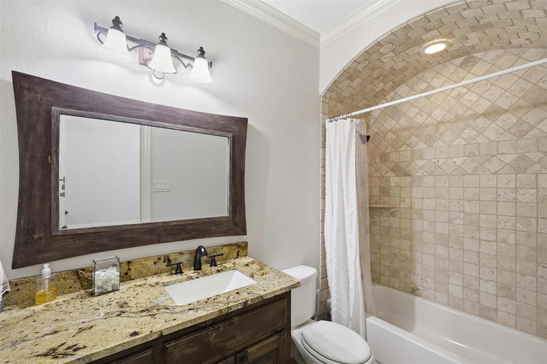 Photo of 1025 Cedar Glen Trail