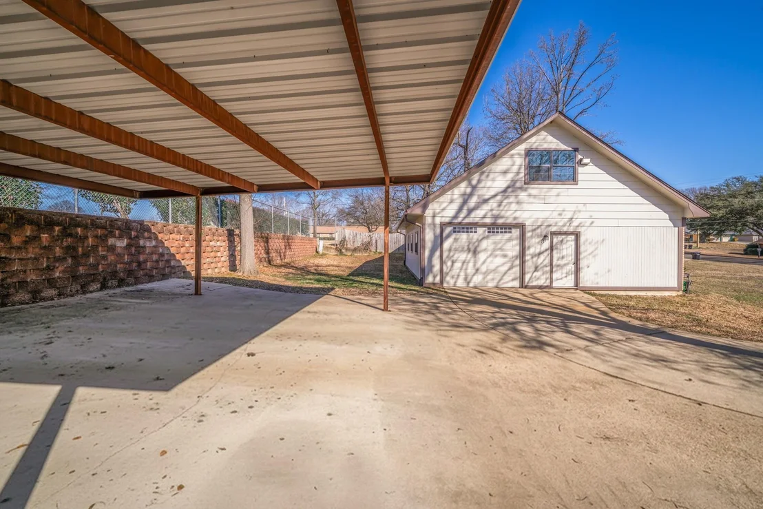 Photo of 2801 Northridge Drive