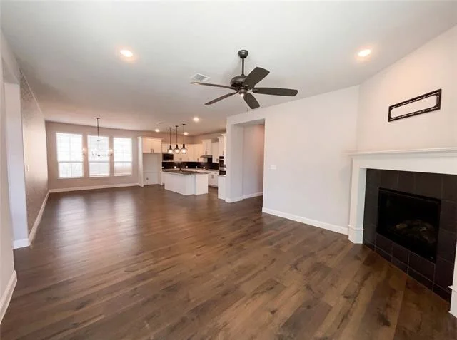 Photo of 2221 Laguna Drive