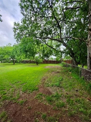Photo of 417 W Huffman Street