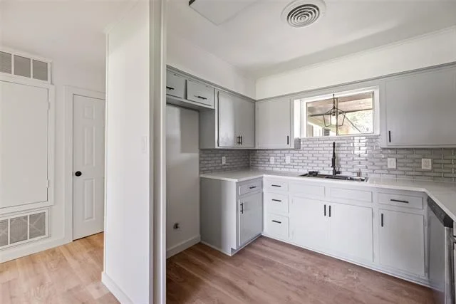 Photo of 906 Mesquite Lane