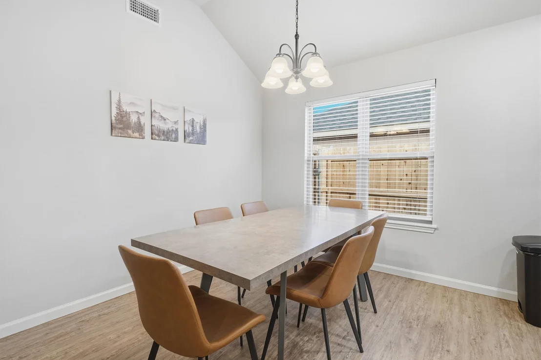 Photo of 447 Waterloo Drive