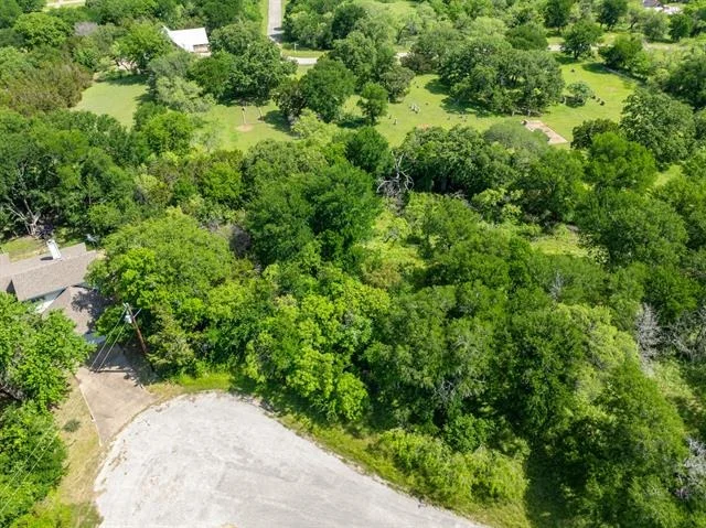 Photo of 21086 Trailwood Drive