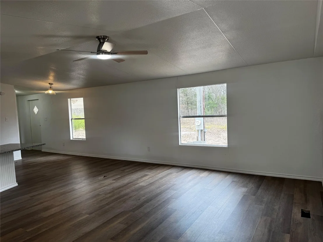 Photo of 1101 County Road 2405