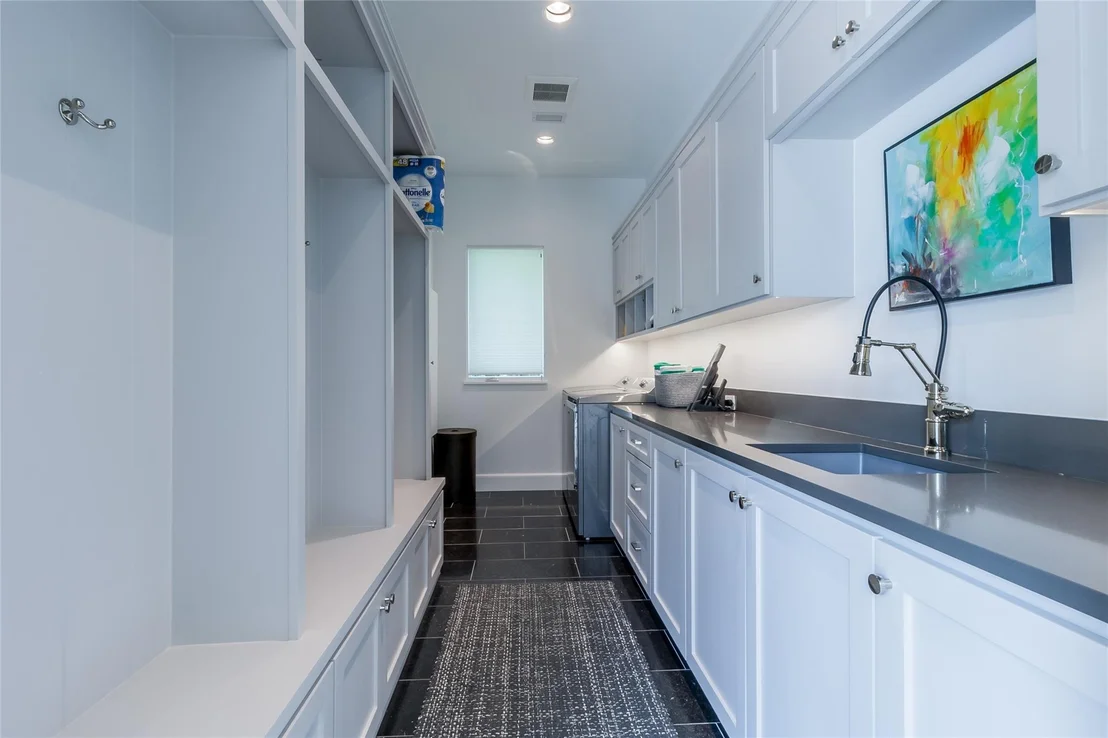 Photo of 341 Devon Drive