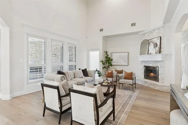 Photo of 5829 Lakeside Drive