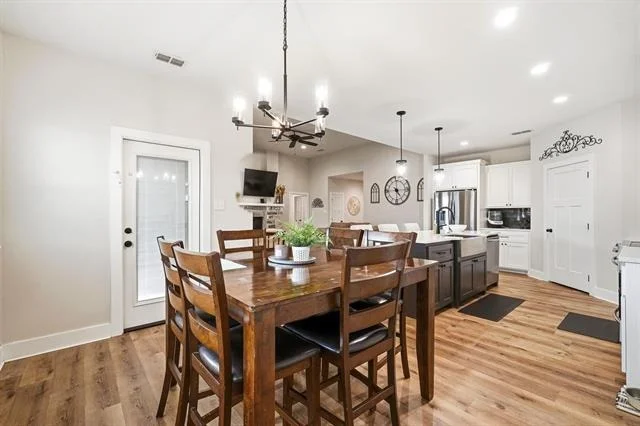 Photo of 6833 Desert Willow Trail