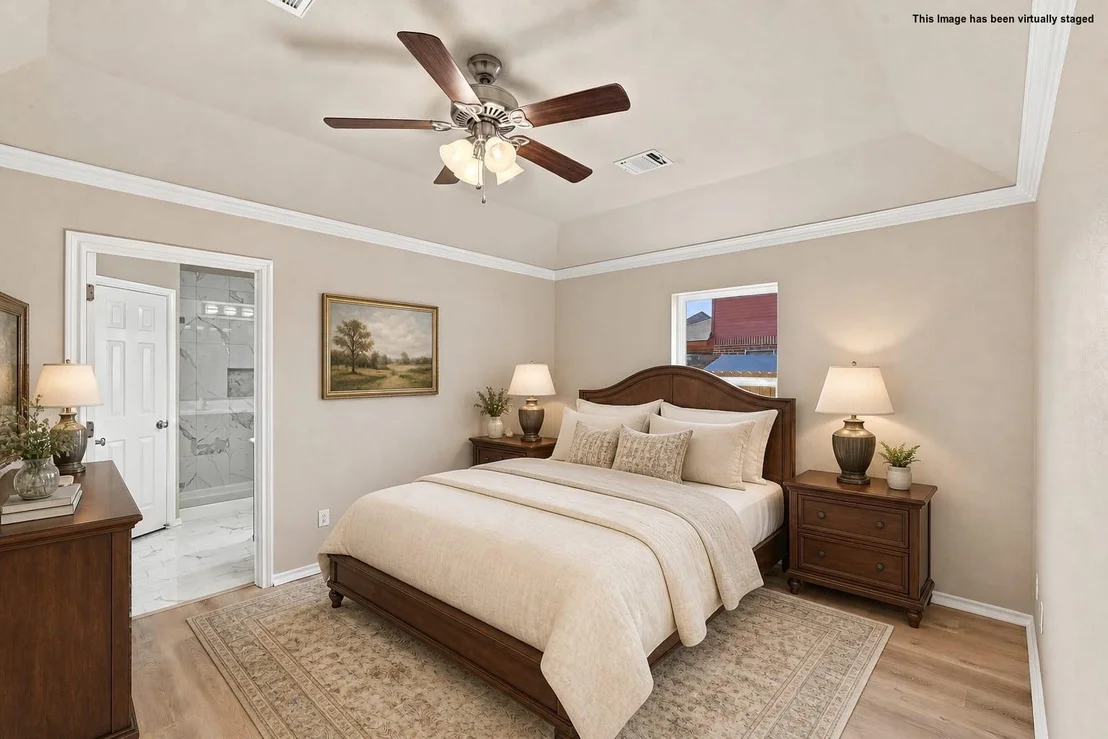 Photo of 1720 Lakeway Drive