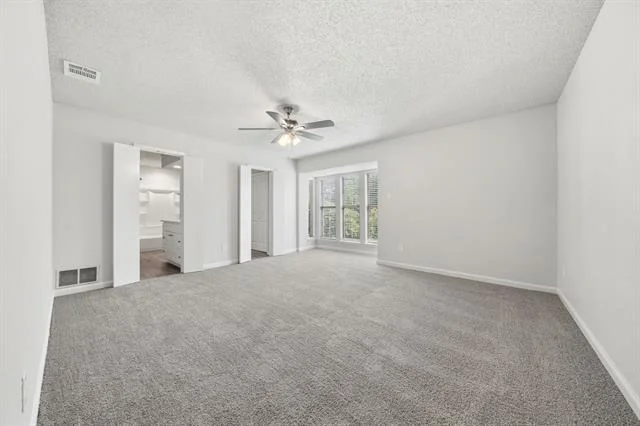 Photo of 900 Mount Vernon Drive