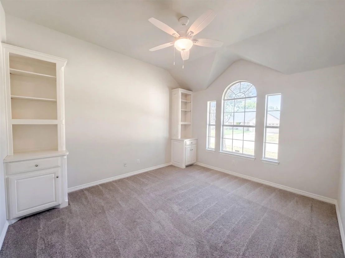Photo of 6 Cimarron Court