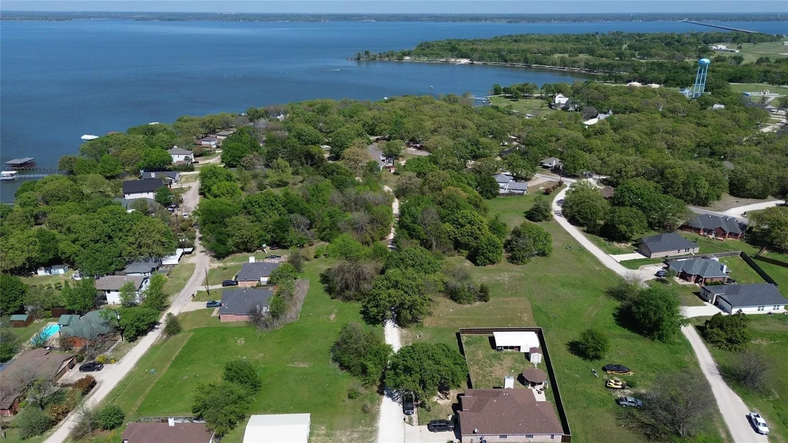 Photo of 717 Hillside Drive