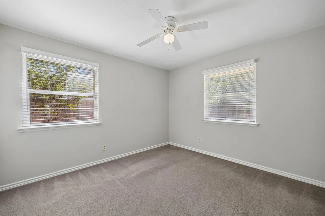 Photo of 1239 Evergreen Drive