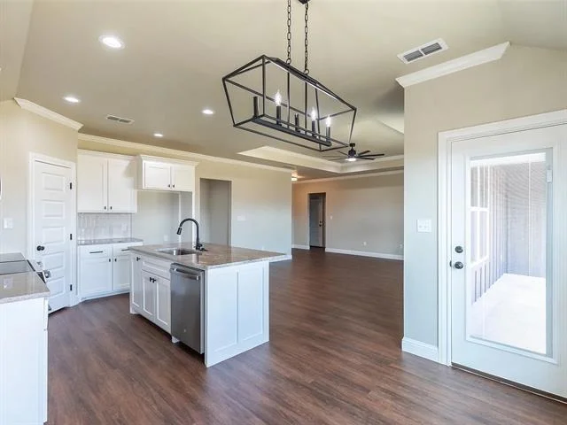 Photo of 7598 Hudson Way