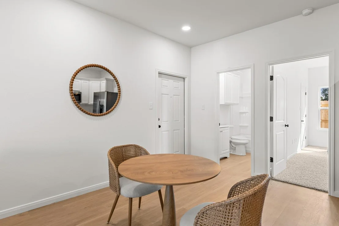 Photo of 84 Crescent