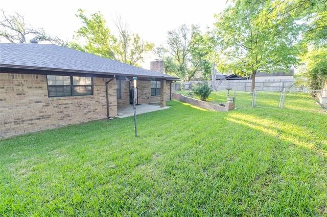 Photo of 3065 Summit Drive
