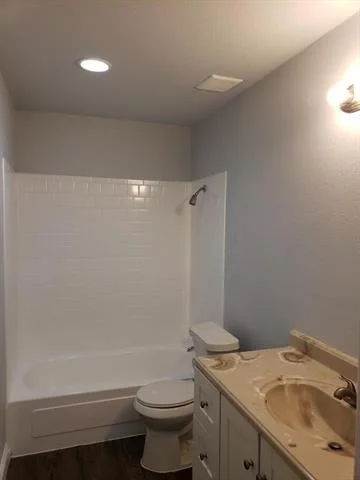 Photo of 623 Blue Grass Drive