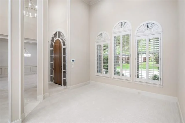 Photo of 906 Glen Rose Drive