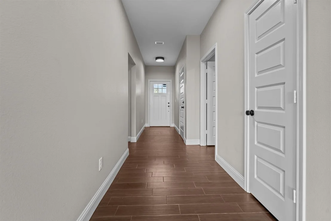 Photo of 16517 Crossing Circle