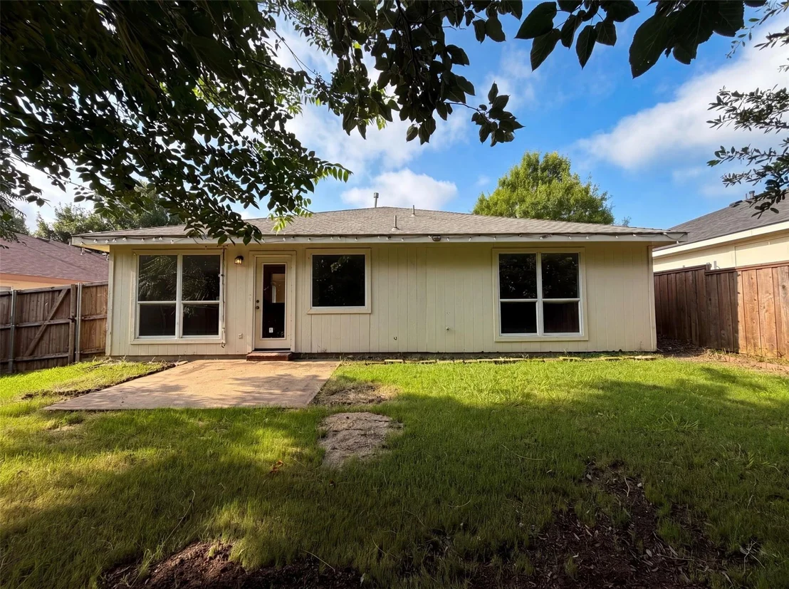 Photo of 2324 Glenhaven Drive
