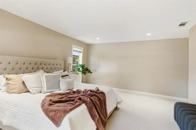 Photo of 237 Woodcrest Drive