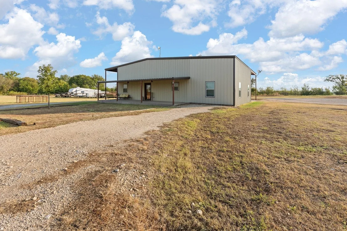 Photo of 685 County Road 1102