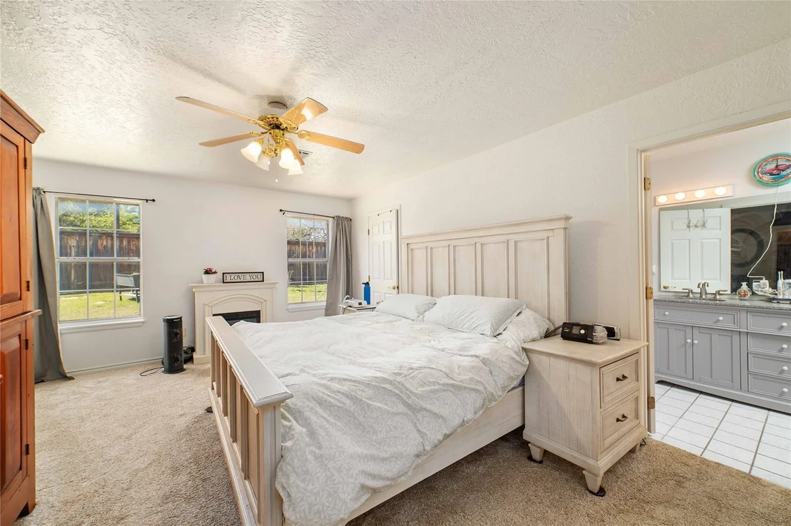 Photo of 1600 Shaw Drive
