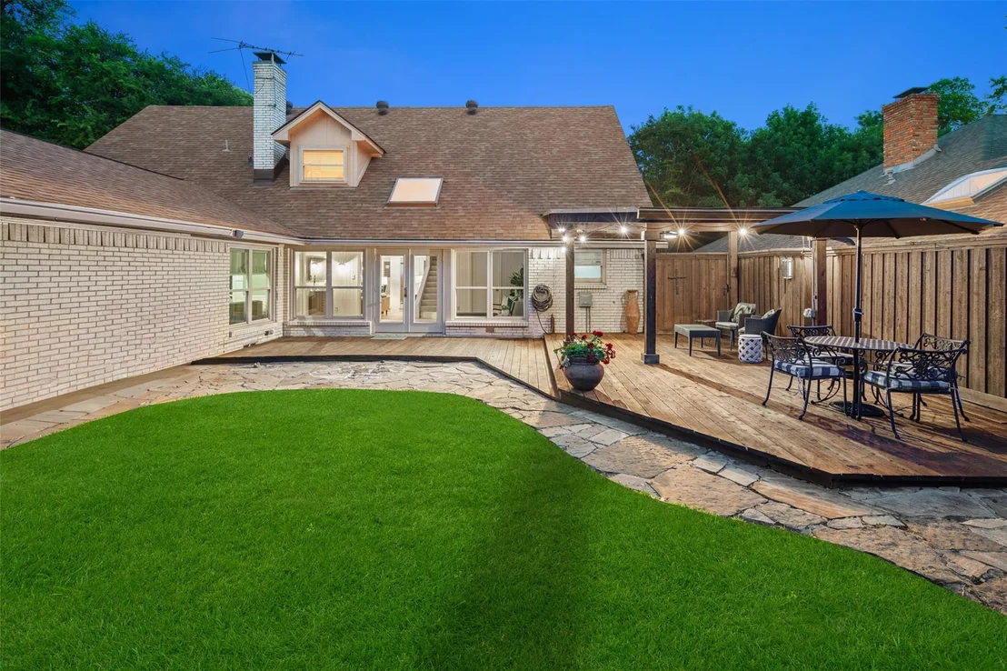 Photo of 8817 Arborside Drive