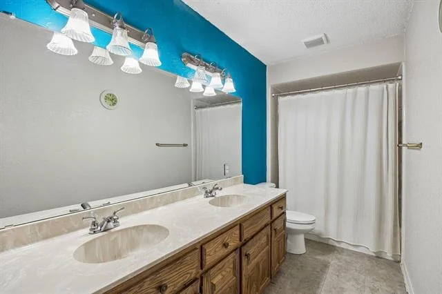 Photo of 301 Southlake Drive