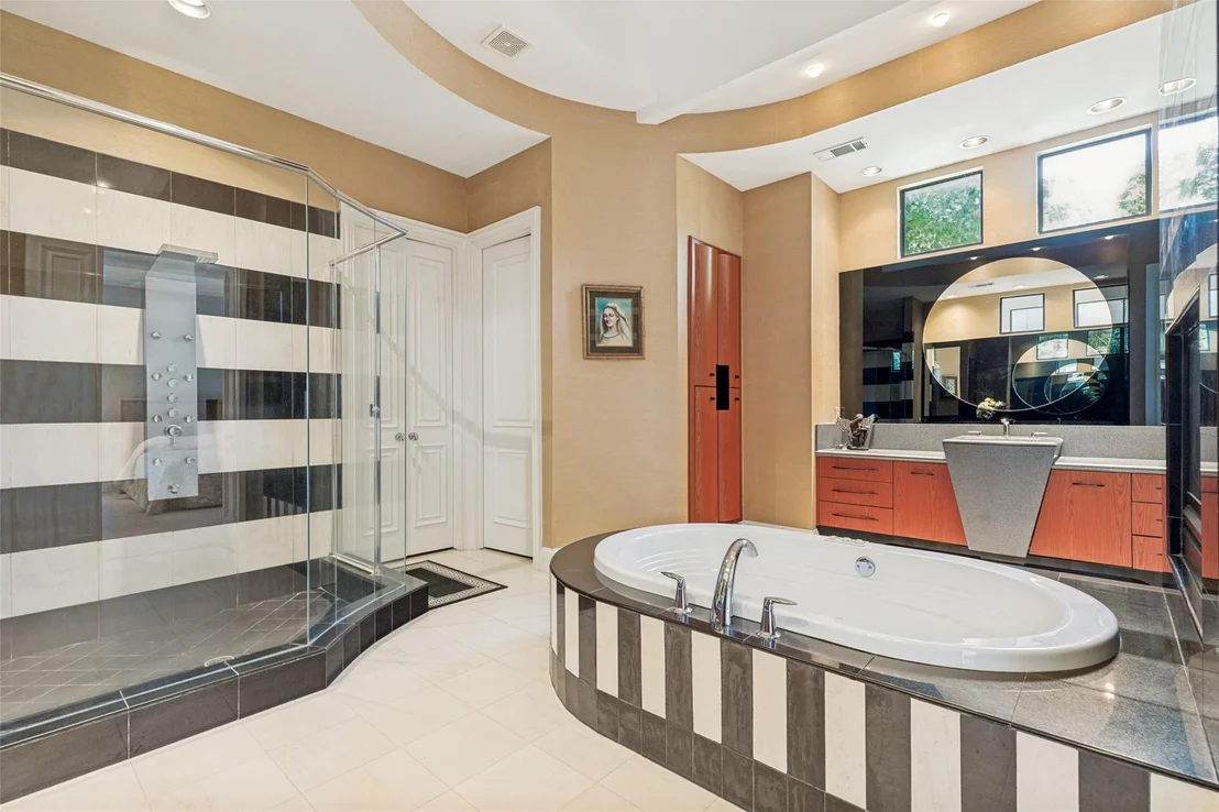 Photo of 5920 Mcfarland Drive
