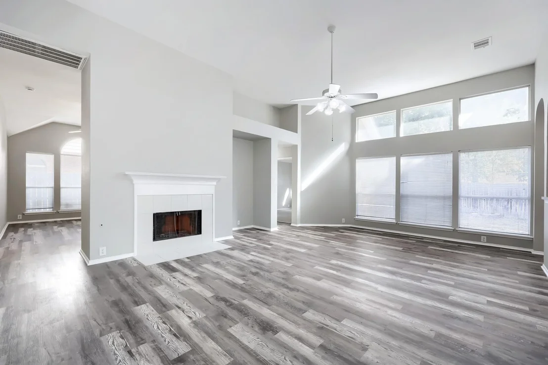 Photo of 605 Oakbrook Drive