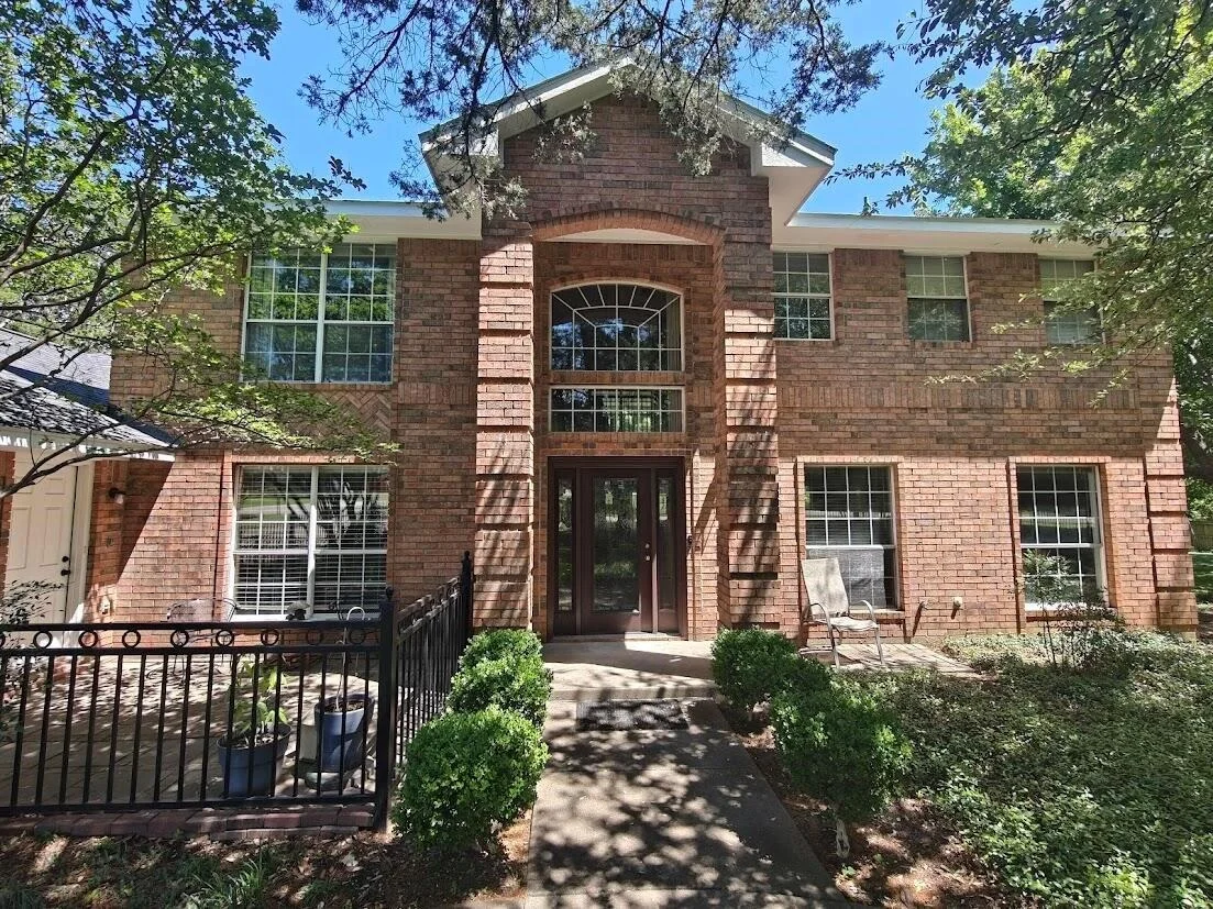 Photo of 5210 Cliff Haven Drive