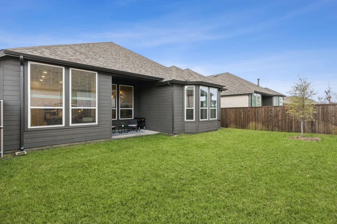 Photo of 1104 Holcombe Drive