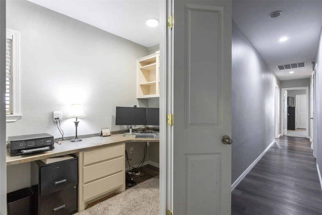Photo of 1842 Elmwood Drive