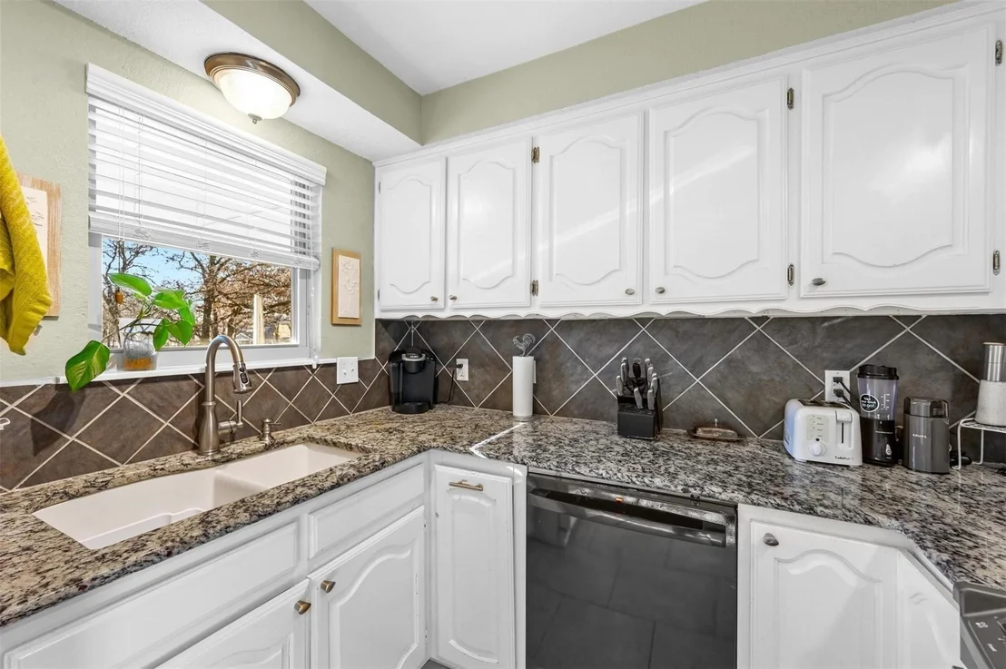 Photo of 111 Longhorn Drive