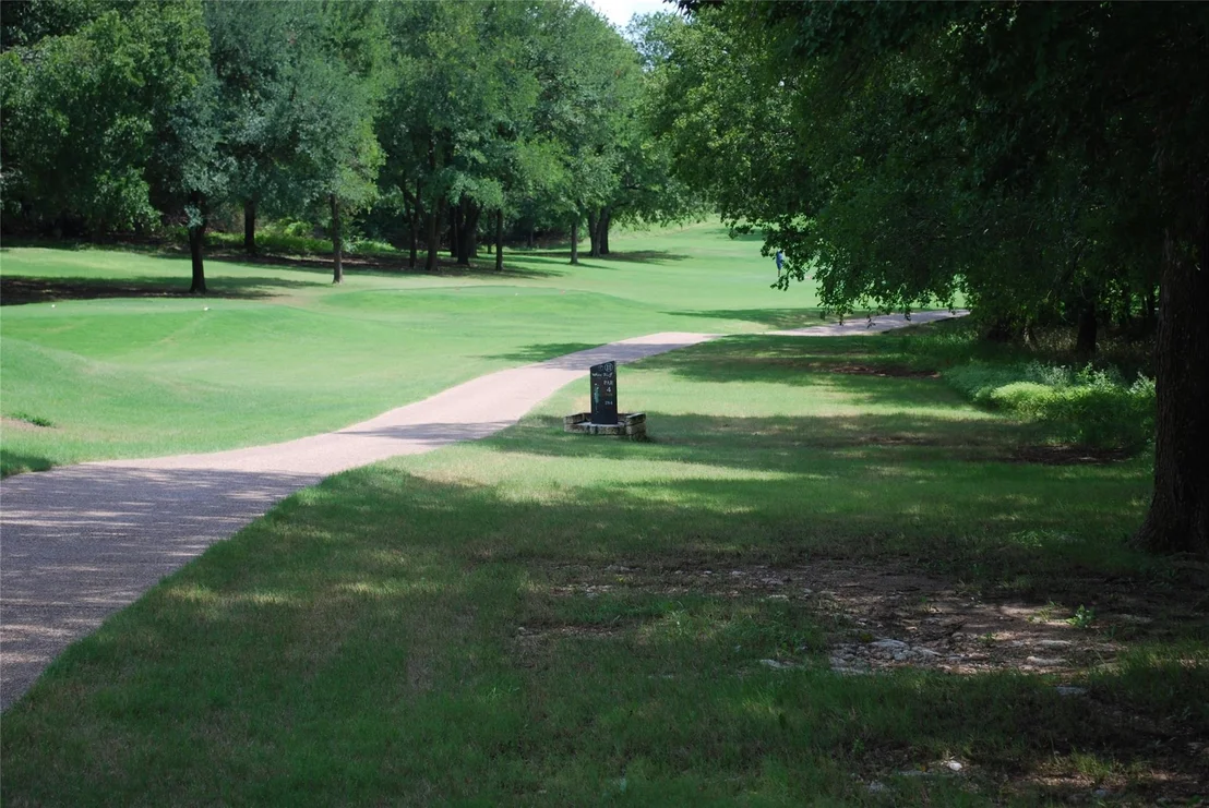 Photo of 15013 Golf Drive