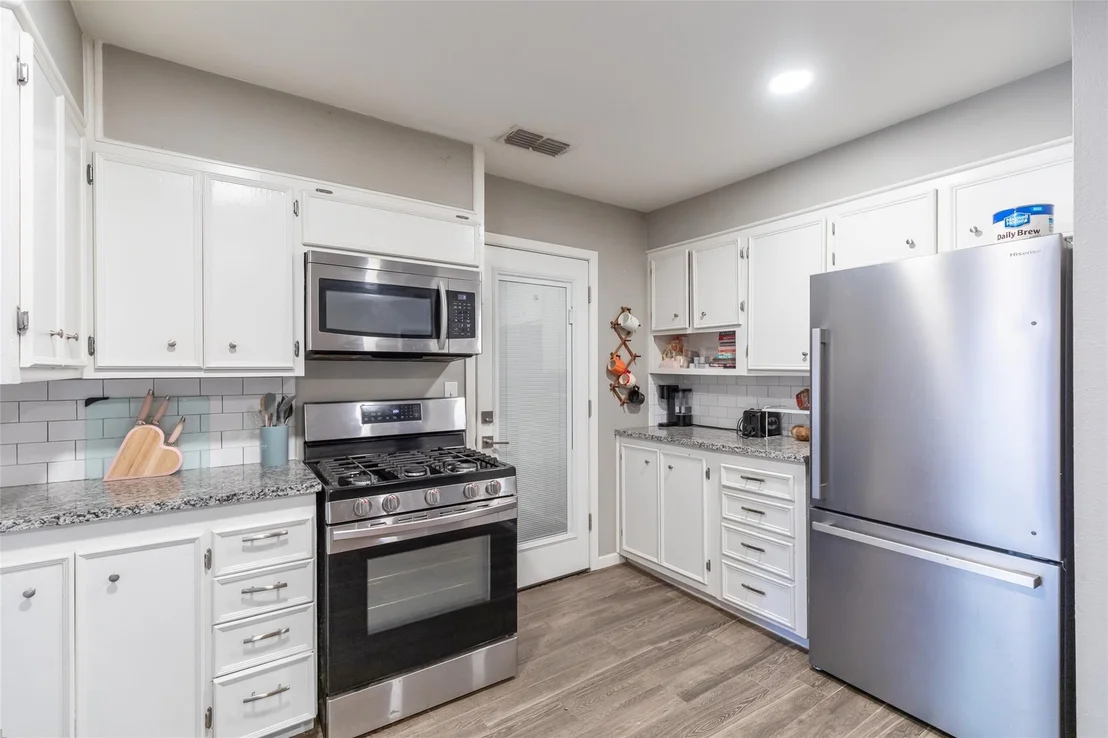 Photo of 720 GLENDALE Drive