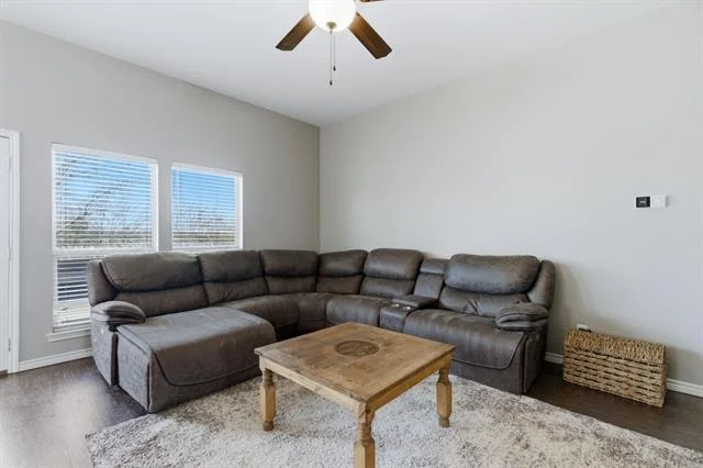 Photo of 711 Hadley Lane