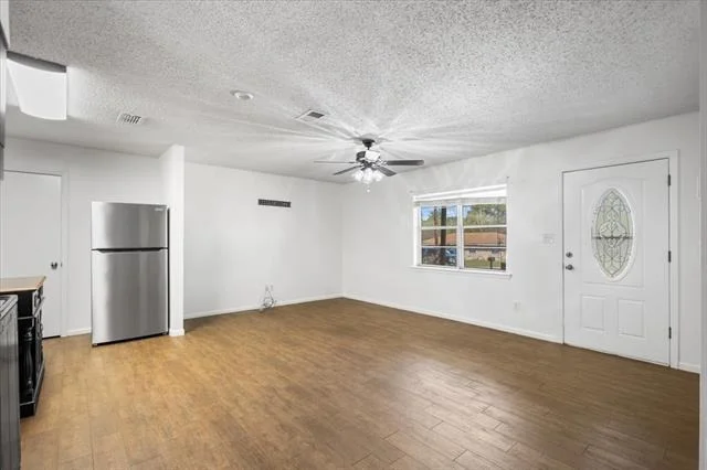 Photo of 14596 Tucker