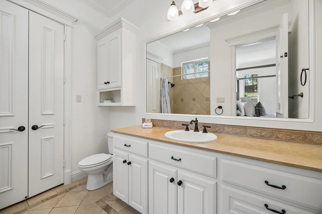Photo of 1613 Buckingham Drive